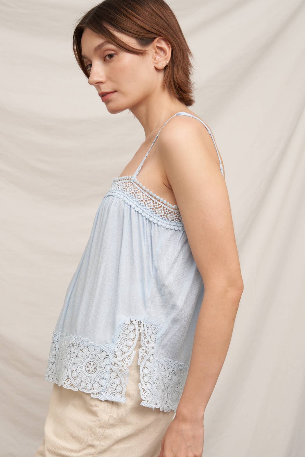 Sleeveless Lace Trim Cami Top