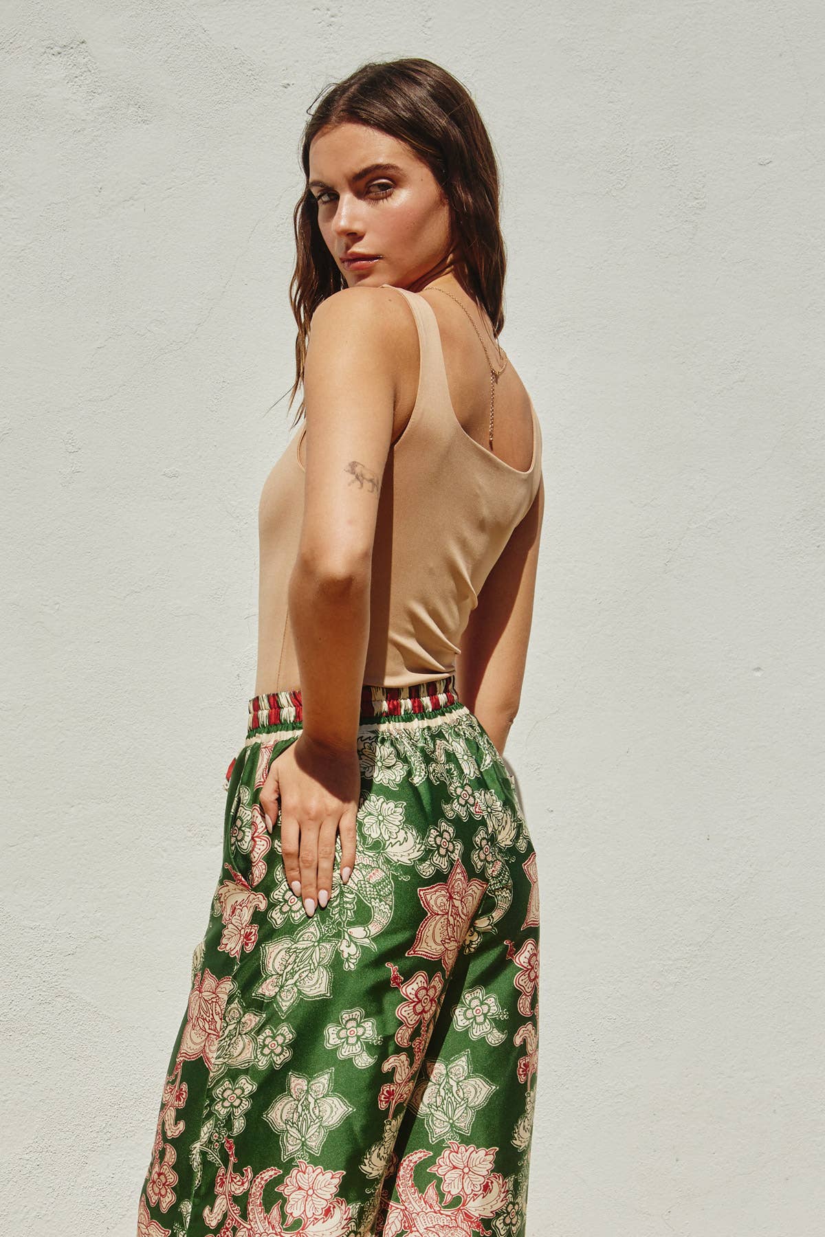 FT5784 Square Neck Bodysuit