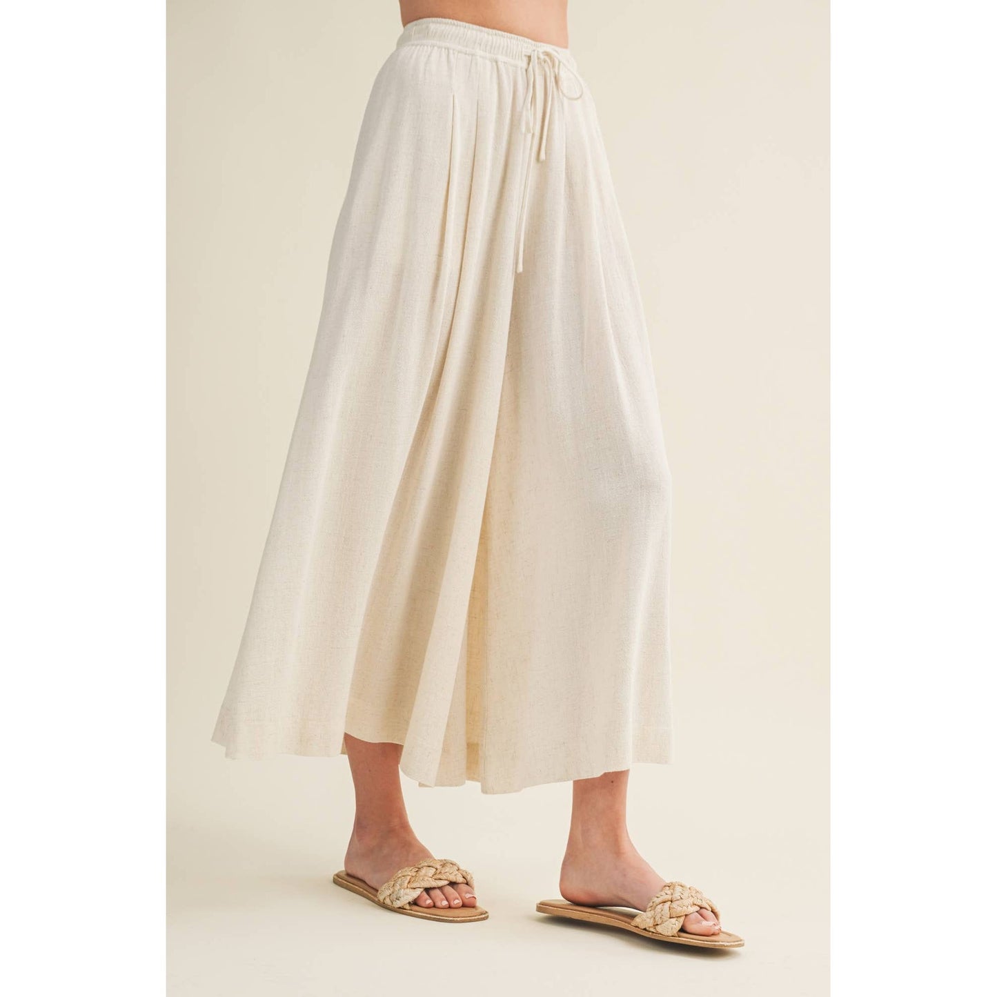 Elara Cropped Wide-Leg Pant
