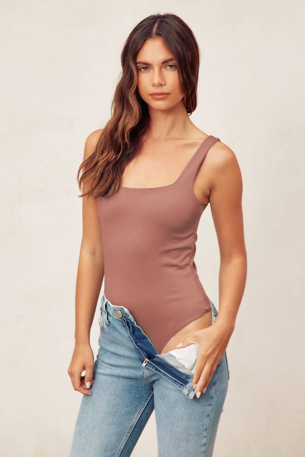 FT5784 Square Neck Bodysuit