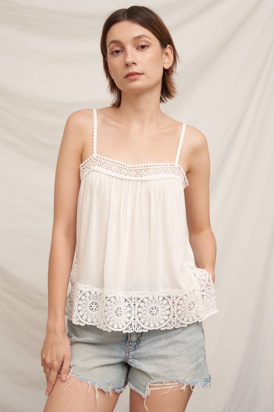 Sleeveless Lace Trim Cami Top