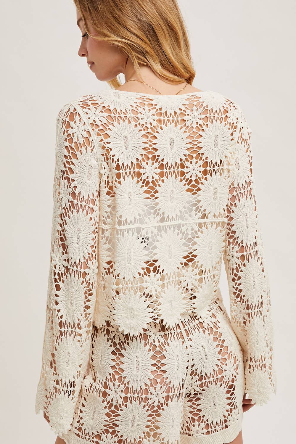 CROCHET CROPPED LONG SLEEVE TOP