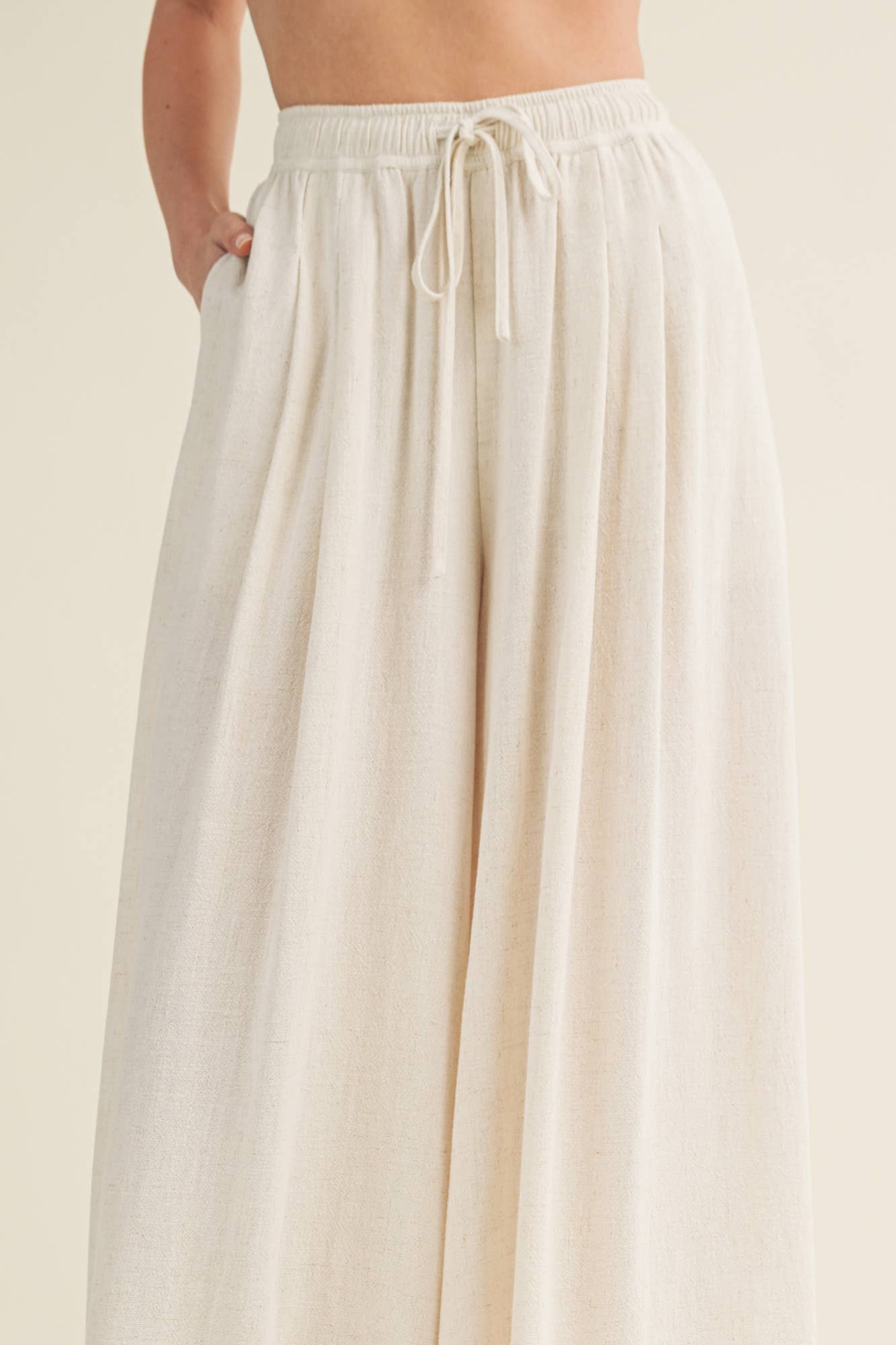 Elara Cropped Wide-Leg Pant